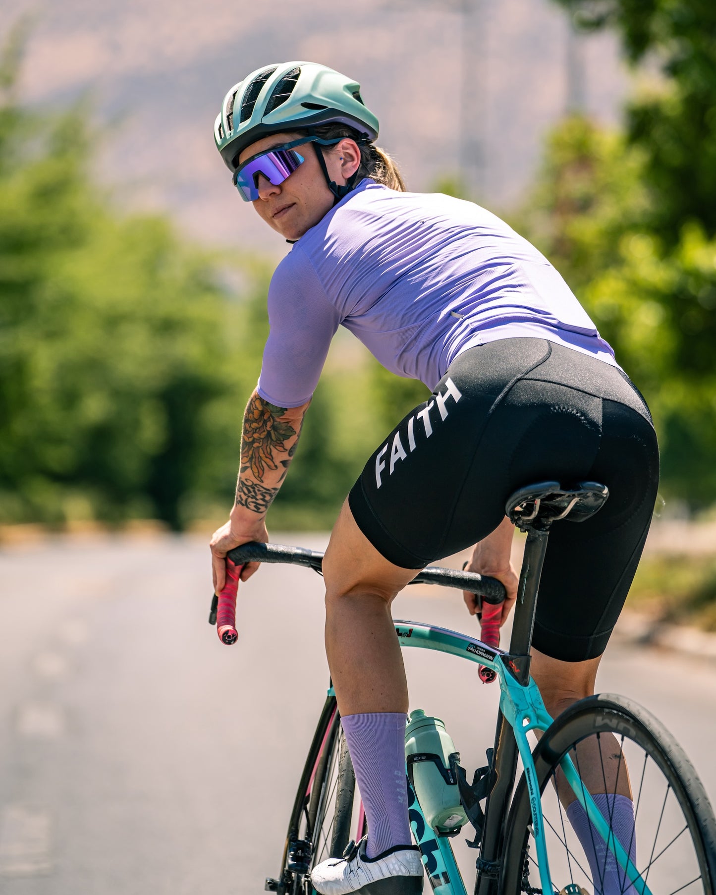 Women Black short bib